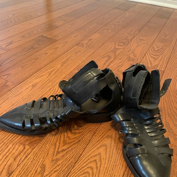 Black Zara Flats. Excellent Condition - Picture 4 of 4